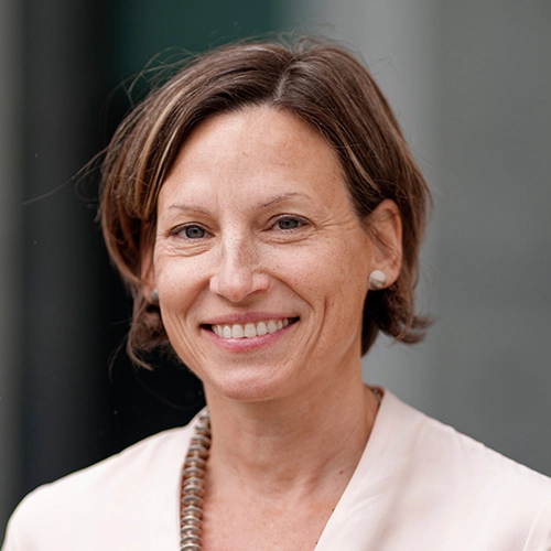 Dr Branwen J. Hennig Photo