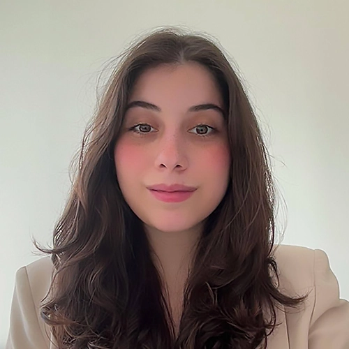 Ms. Bianca Carvalho Pontes Photo